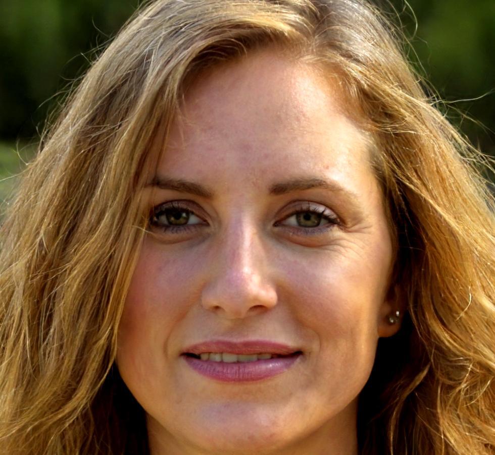 Petra Schneider, Finanzberaterin